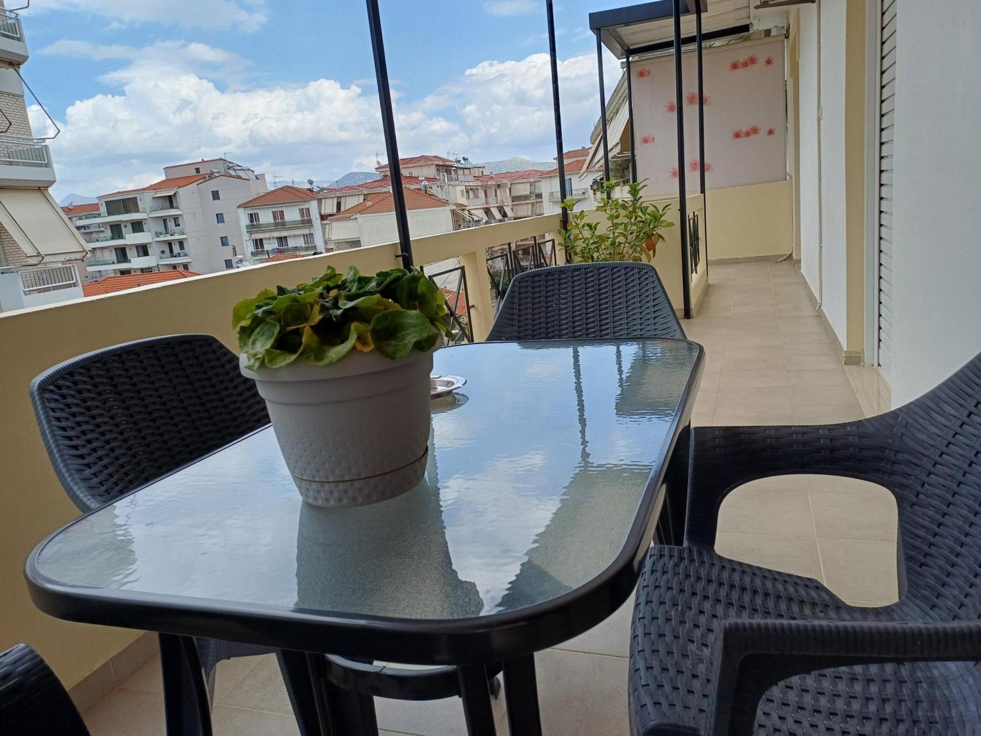 Georgia'S Comfort City Center Apartment Tripoli Exteriér fotografie